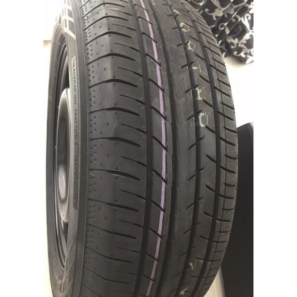 Yokohama BluEarth-GT AE51 205/50R17 93W